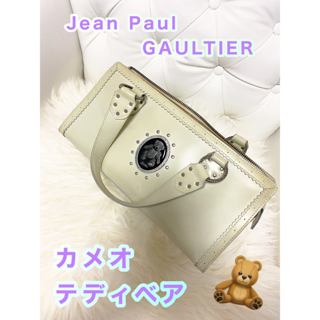 Jean-Paul GAULTIER(ジャンポールゴルチエ)のジャンポールゴルチェ　テディベアカメオ　ハンドバッグ レディースのバッグ(ハンドバッグ)の商品写真