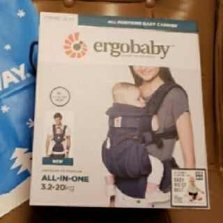 エルゴベビー(Ergobaby)のおまけ１点選択可　ミッドナイトブルー 新品 エルゴ オムニ360 クールエア(抱っこひも/おんぶひも)