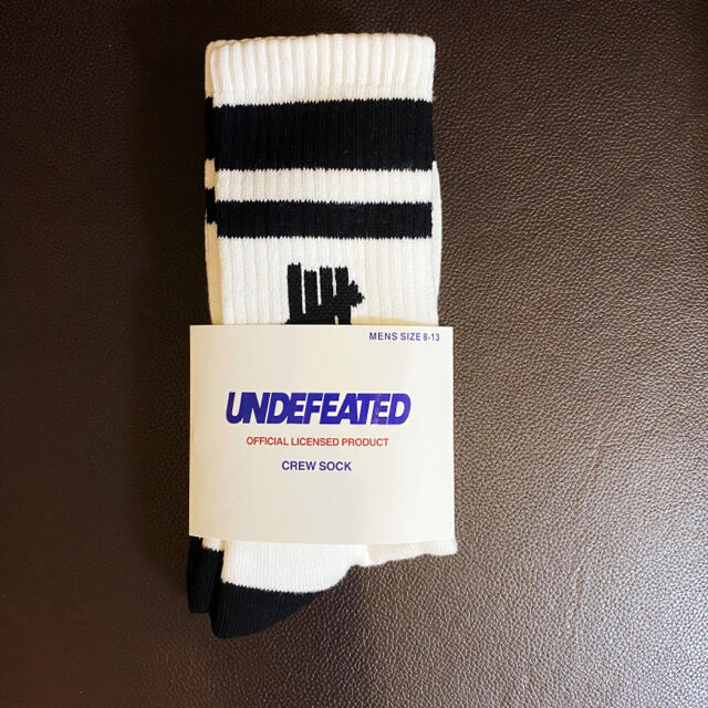 UNDEFEATED(アンディフィーテッド)のundefeated ソックス　白　1足分　フリーサイズ メンズのレッグウェア(ソックス)の商品写真