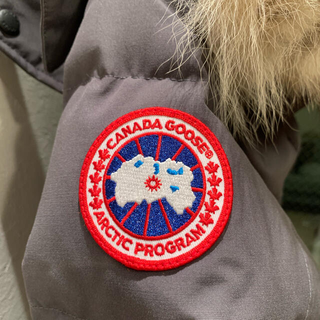 CANADA GOOSE(カナダグース)のカナダグース メンズのジャケット/アウター(ダウンジャケット)の商品写真