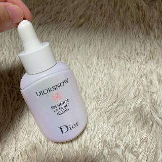 ディオール(Dior)のDior スノーアルティメット エッセンス オブ ライト(美容液)