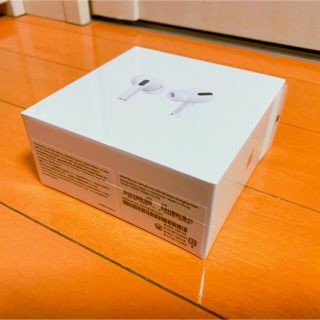 アップル(Apple)のAirPodsPro(ヘッドフォン/イヤフォン)