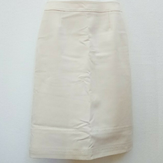 TO BE CHIC(トゥービーシック)のトゥービーシック ステッチタイトスカート ミディスカート 送料無料 レディースのスカート(ひざ丈スカート)の商品写真