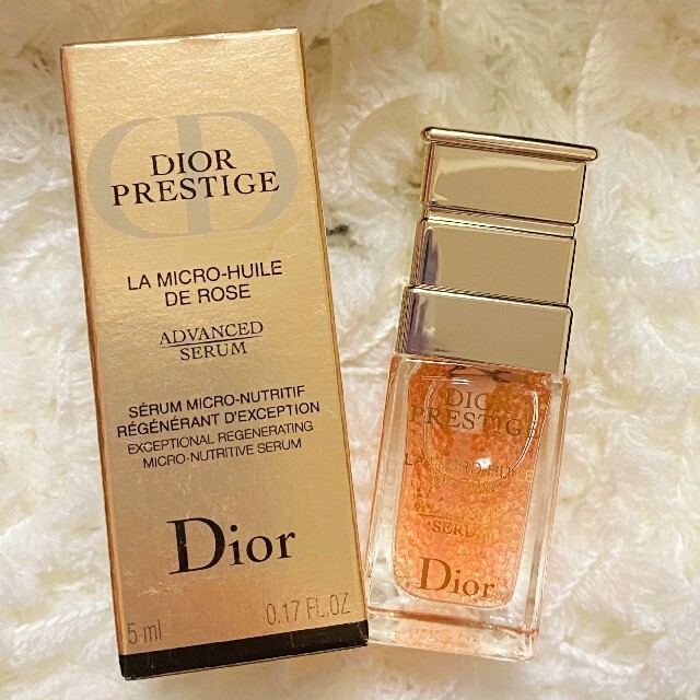 Christian Dior(クリスチャンディオール)の最新版　 ディオール プレステージ　マイクロ　ユイルドローズ　セラム　美容液 コスメ/美容のスキンケア/基礎化粧品(美容液)の商品写真