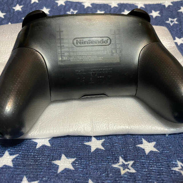 CAPCOM(カプコン)の【プロコン】switch Pro controller プロコン 【モンハン】 エンタメ/ホビーのゲームソフト/ゲーム機本体(その他)の商品写真