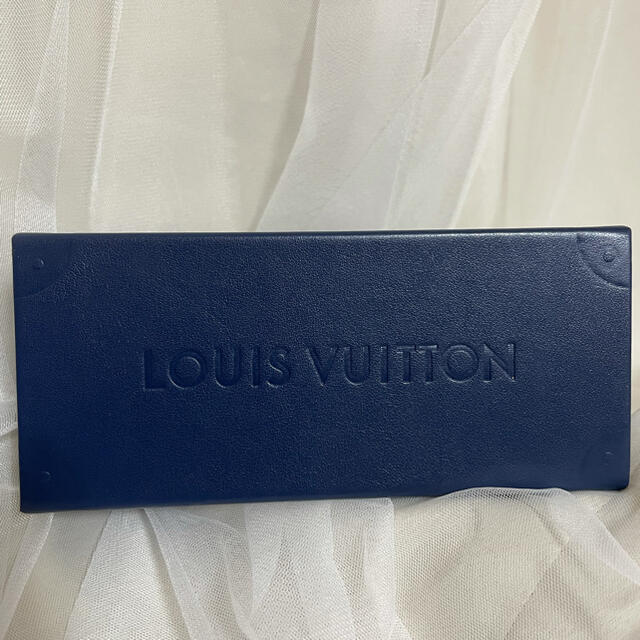 LOUIS VUITTON(ルイヴィトン)のルイヴィトン サングラス レディースのファッション小物(サングラス/メガネ)の商品写真