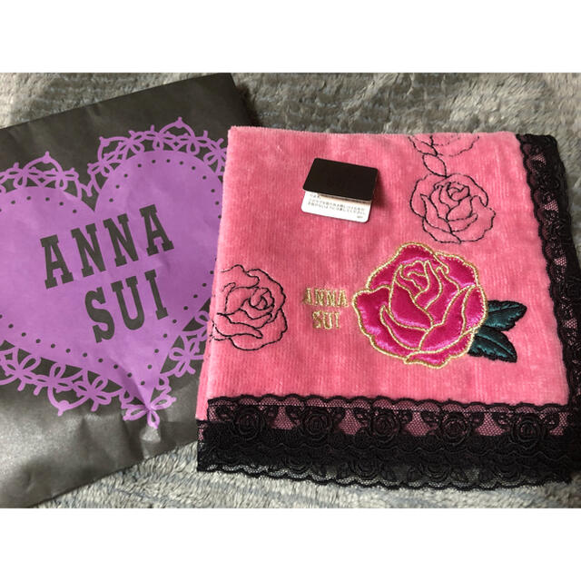 ANNA SUI(アナスイ)のアナスイ Anna Sui タオルハンカチ ハンドタオル ピンク 薔薇 レース レディースのファッション小物(ハンカチ)の商品写真