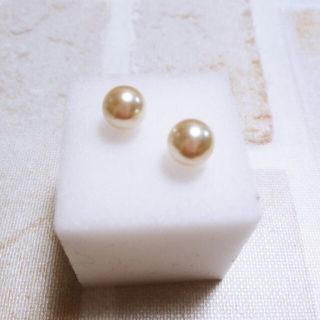 貝パール ピアス 18金ポスト(ピアス)