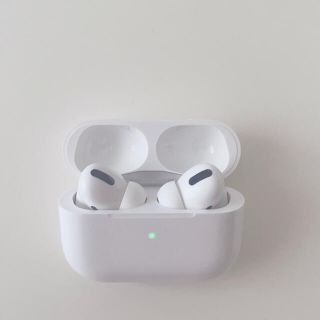 アップル(Apple)の【国内正規品】AirPods Pro　MWP22J/A　本体 100%本物(ヘッドフォン/イヤフォン)