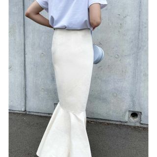 トゥデイフル(TODAYFUL)のDenim high waist mermaid skirt (ECRU)(ロングスカート)