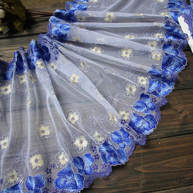 刺繍チュールレース 白 青 ドールドレス アンティーク 洋裁 裁縫 刺繍チュールレース 白 青 ドールドレス アンティーク 洋裁 裁縫