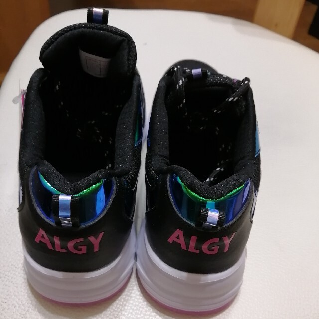 新品　ALGY　スニーカー　22.5  黒　ブラック キッズ/ベビー/マタニティのキッズ靴/シューズ(15cm~)(スニーカー)の商品写真