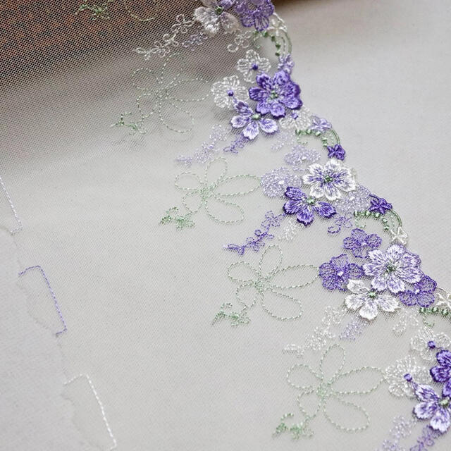 白 花刺繍 チュールレース 紫 アンティーク 洋裁 手芸 生地 布 ハンドメイド