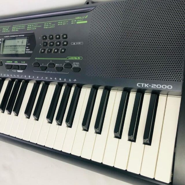 カシオ CTK-2000　電子キーボード 61鍵盤　電子ピアノ