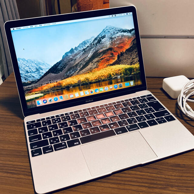 Apple MacBook 12インチ(Early 2016) Core m7 【数々のアワードを受賞