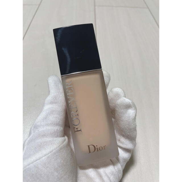 Dior(ディオール)のディオールスキン フォーエヴァー フルイド マット 1N コスメ/美容のベースメイク/化粧品(ファンデーション)の商品写真