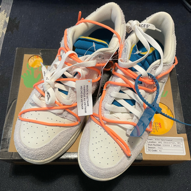 NIKE(ナイキ)のNIKE off-white Dunk Low The 50Collection メンズの靴/シューズ(スニーカー)の商品写真