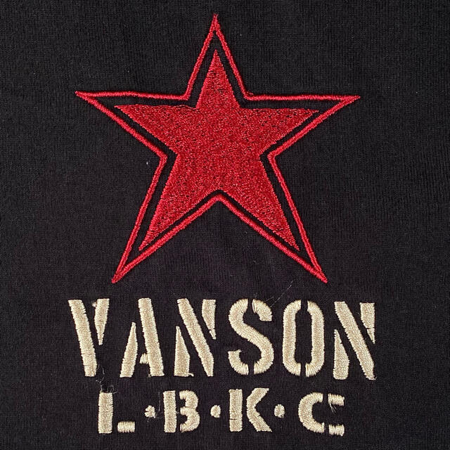 VANSON(バンソン)のvanson バンソン バイカー フレアパターン スカル 厚手刺繍 長袖Tシャツ メンズのトップス(Tシャツ/カットソー(七分/長袖))の商品写真