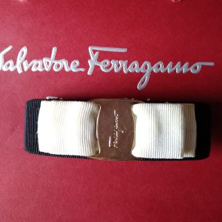 サルヴァトーレフェラガモ(Salvatore Ferragamo)のFerragamoバレッタ(バレッタ/ヘアクリップ)