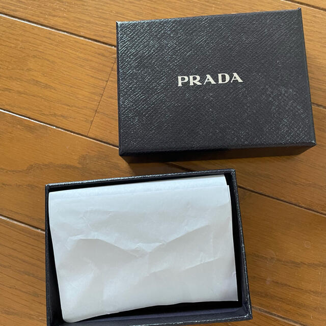 PRADA(プラダ)のPRADA ケース　空箱 インテリア/住まい/日用品のオフィス用品(ラッピング/包装)の商品写真