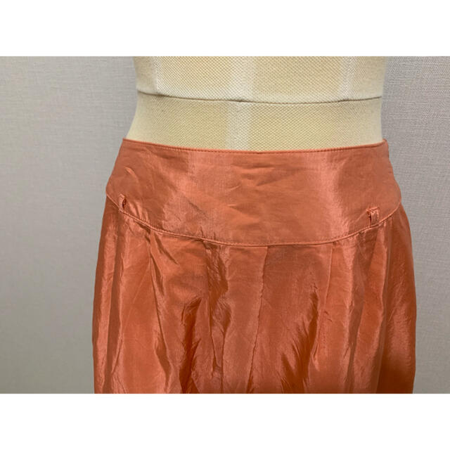 QUEENS COURT(クイーンズコート)のカワイイ！サーモンピンクのフレアスカート レディースのスカート(ひざ丈スカート)の商品写真