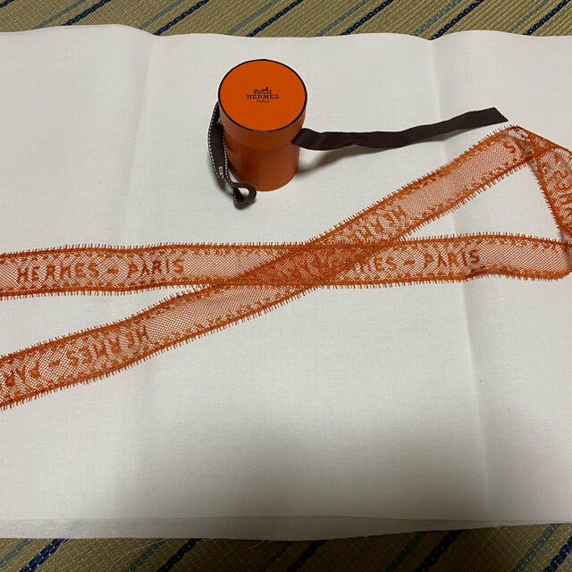 Hermes(エルメス)のエルメス　HERMES ロゴレース　ツイリー レディースのファッション小物(バンダナ/スカーフ)の商品写真