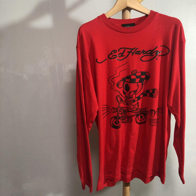 Ed Hardy(エドハーディー)のed hardy ロングTシャツ　M-L 赤　品番451 レディースのトップス(Tシャツ(長袖/七分))の商品写真