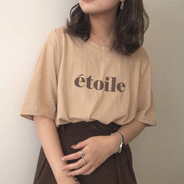 dholic(ディーホリック)のetoile ロゴTシャツ レディースのトップス(Tシャツ(半袖/袖なし))の商品写真