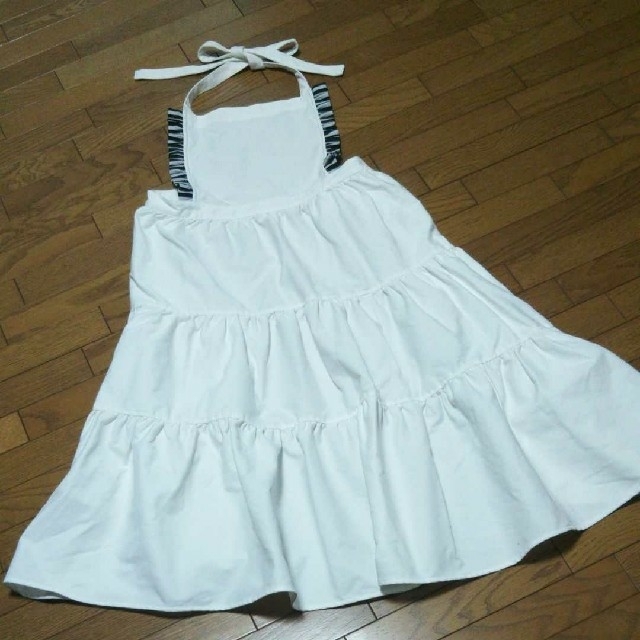 BORDERS エプロンの通販 by かんかん's shop|ラクマ at BALCONY 低価人気