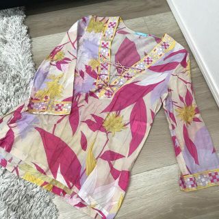 新品 】EMILIO PUCCI エミリオプッチ ☆装飾・ブラウス☆ www