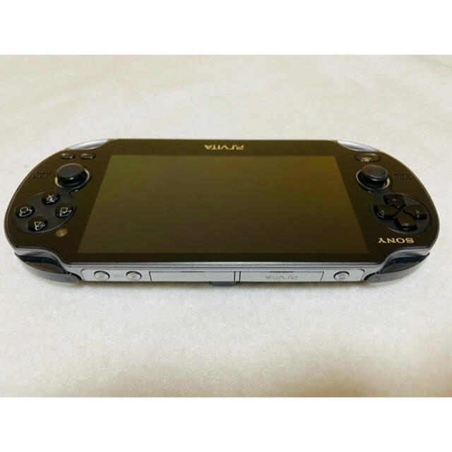 PlayStation Vita(プレイステーションヴィータ)のPS Vita PCH-1100 クリスタルブラック 動作確認済み  エンタメ/ホビーのゲームソフト/ゲーム機本体(家庭用ゲーム機本体)の商品写真