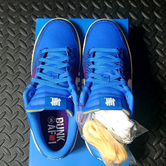 UNDEFEATED  NIKE DUNK LOW SP ROYAL 2
