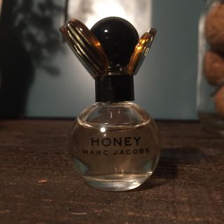 マークジェイコブス(MARC JACOBS)のMARC JACOBS  HONEY(香水(女性用))