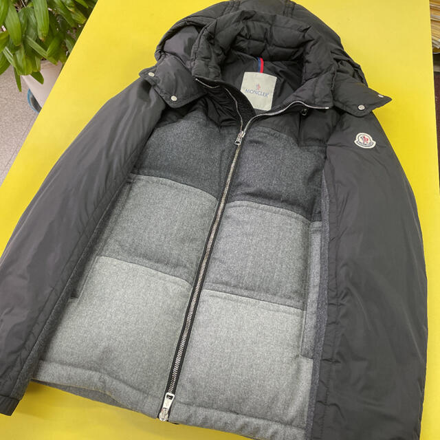 モンクレール　MONCLER ROUVE  1