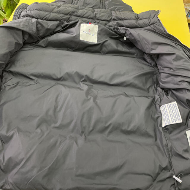 モンクレール　MONCLER ROUVE  1