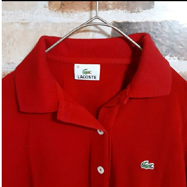 LACOSTE(ラコステ)のLACOSTE　ラコステ　ポロシャツ　レッド　赤 レディースのトップス(シャツ/ブラウス(半袖/袖なし))の商品写真