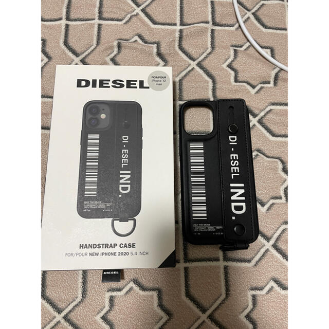 DIESEL(ディーゼル)のDIESEL iPhone12minケース スマホ/家電/カメラのスマホアクセサリー(iPhoneケース)の商品写真