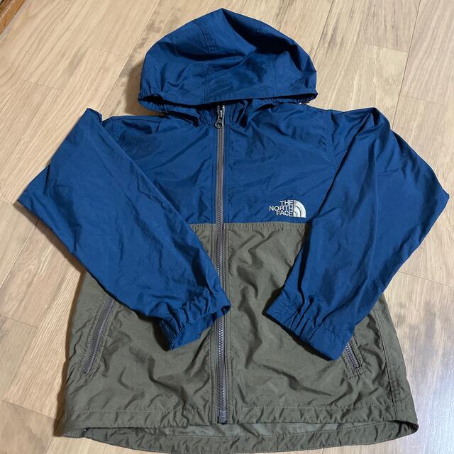 THE NORTH FACE(ザノースフェイス)のTHE NORTH FACE キッズウインドブレーカー130cm キッズ/ベビー/マタニティのキッズ服男の子用(90cm~)(ジャケット/上着)の商品写真