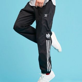 アディダス(adidas)の新品タグ付き 3ストライプ 3Dトレフォイル トラックパンツ ジャージ メンズ(その他)