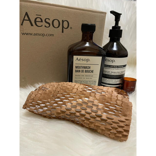 Aesop(イソップ)のAesop マウスウォッシュ空き瓶＆ボディークレンザー インテリア/住まい/日用品のキッチン/食器(容器)の商品写真