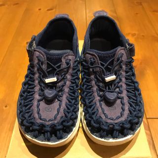 キーン(KEEN)の【プロフ必読どうも様専用】KEEN UNEEK ユニーク キッズ サンダル(サンダル)