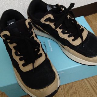 ザラ(ZARA)のZARA  スニーカー(スニーカー)