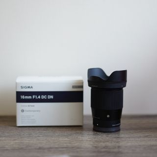 シグマ(SIGMA)の【極美品】SIGMA 16mm F1.4 DC DN (レンズ(単焦点))