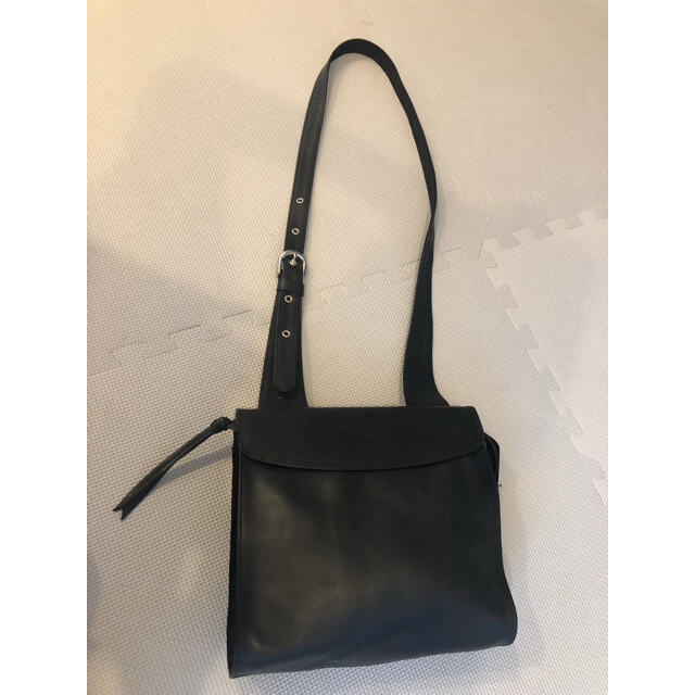 サンチャン様専用　ショルダーバック　黒 レディースのバッグ(ショルダーバッグ)の商品写真