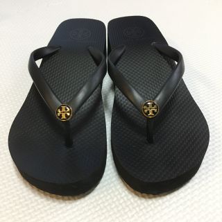 Tory Burch - 美品 ❤️ ToryBurch ビーチサンダル 厚底 黒 サイズ7の