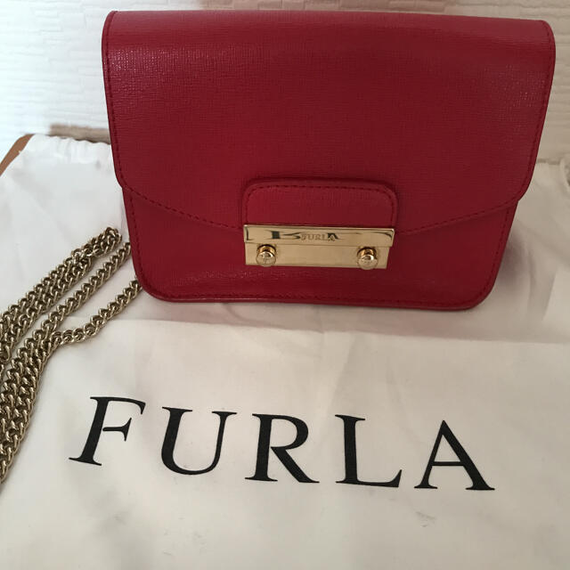 美品】FURLA フルラ ショルダーバッグ メトロポリス レッド チェーン