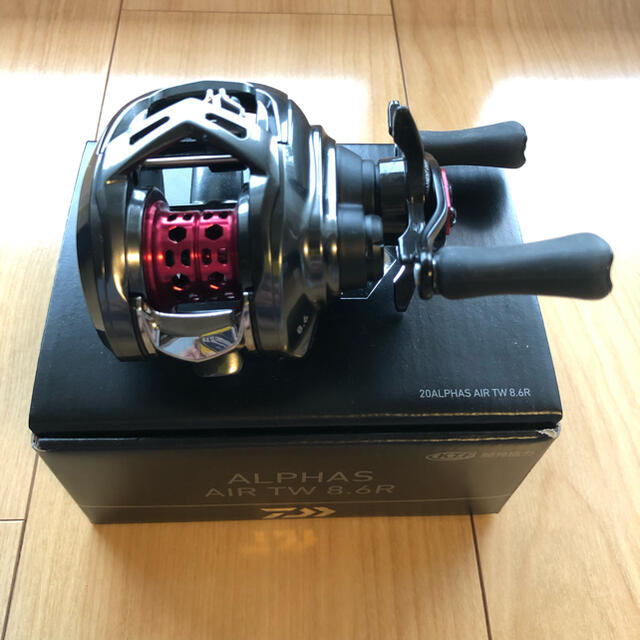 DAIWA(ダイワ)のアルファスAIR TW 8.6R スポーツ/アウトドアのフィッシング(リール)の商品写真