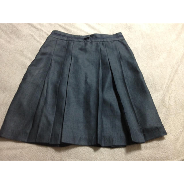 pour la frime(プーラフリーム)の濃いグレーのスカート レディースのスカート(ひざ丈スカート)の商品写真