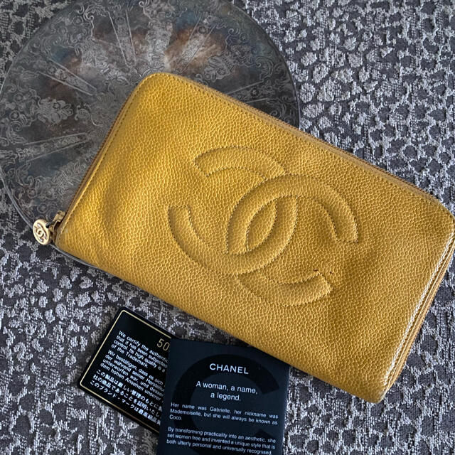 CHANEL(シャネル)のみっちゃん様専用　CHANEL長財布　デカココ　イエロー　sale❣️ レディースのファッション小物(財布)の商品写真