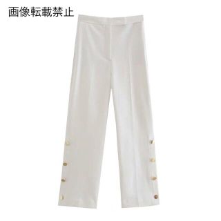 ザラ(ZARA)の🎐8月新作🍧5260◆white ホワイト 裾 ゴールドボタン パンツ(カジュアルパンツ)